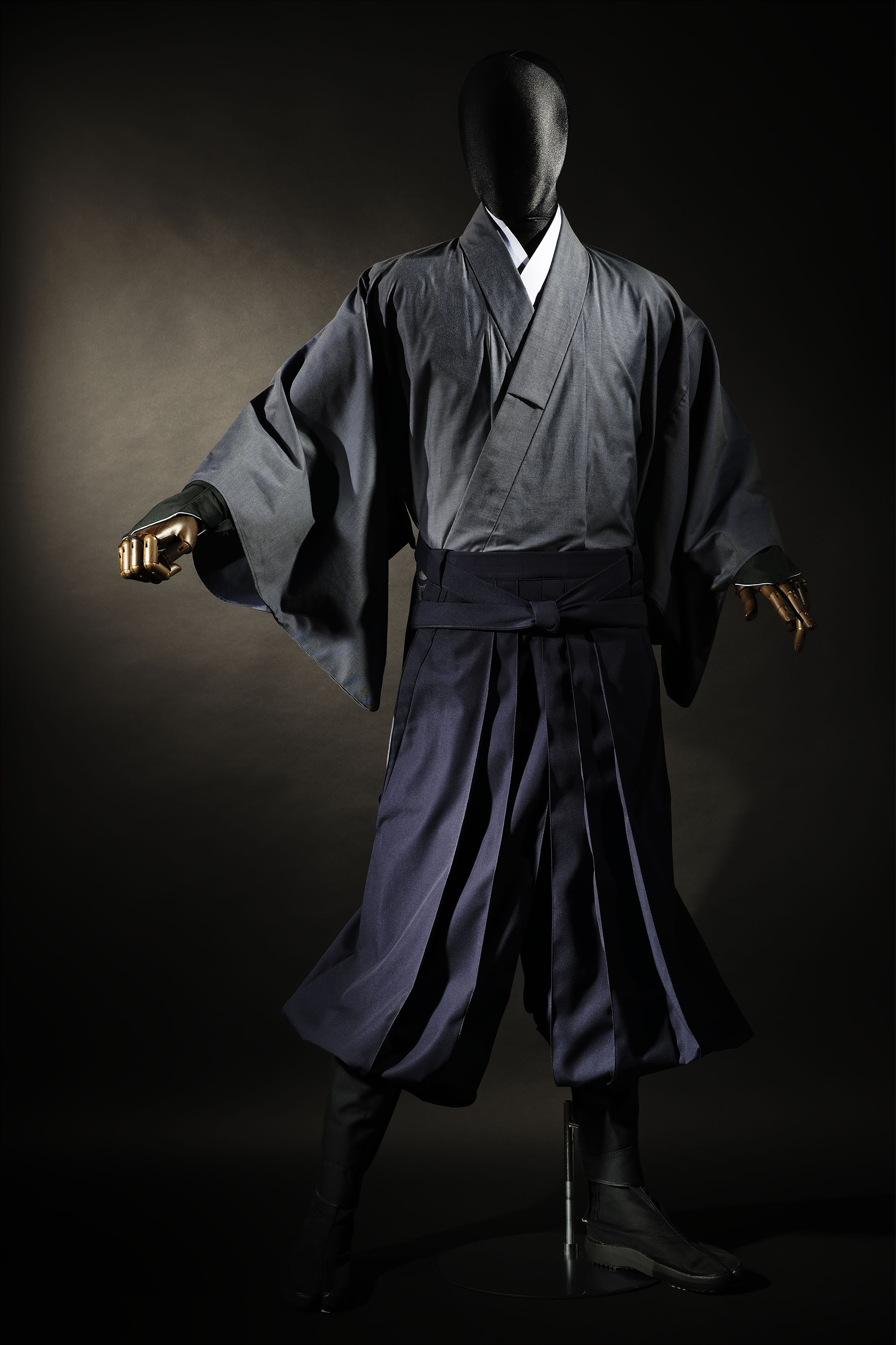 Modern samurai fashion brand Wazigen Shizukuya's summer collection makes  old-meets-new splash